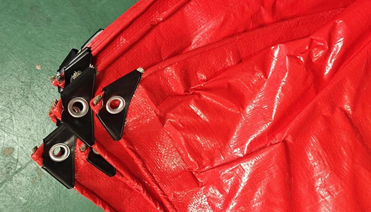PE Tarpaulins: Μια αξιόπιστη λύση για τη στέγαση και την αποθήκευση νερού στην Αφρική